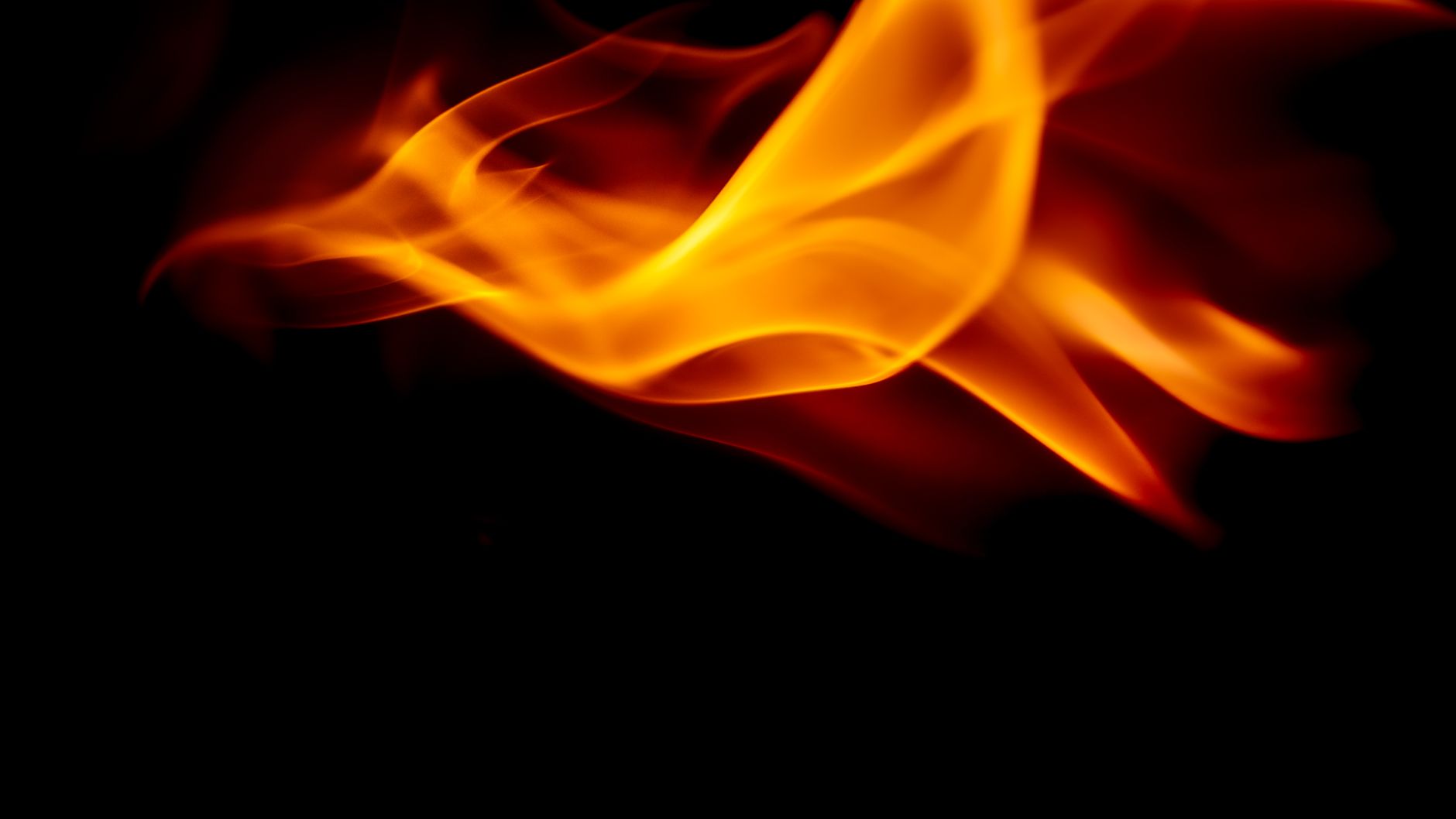 Llamas ardiendo en la oscuridad, la imagen que inspira la Respiración de la Llama de Kyojuro Rengoku